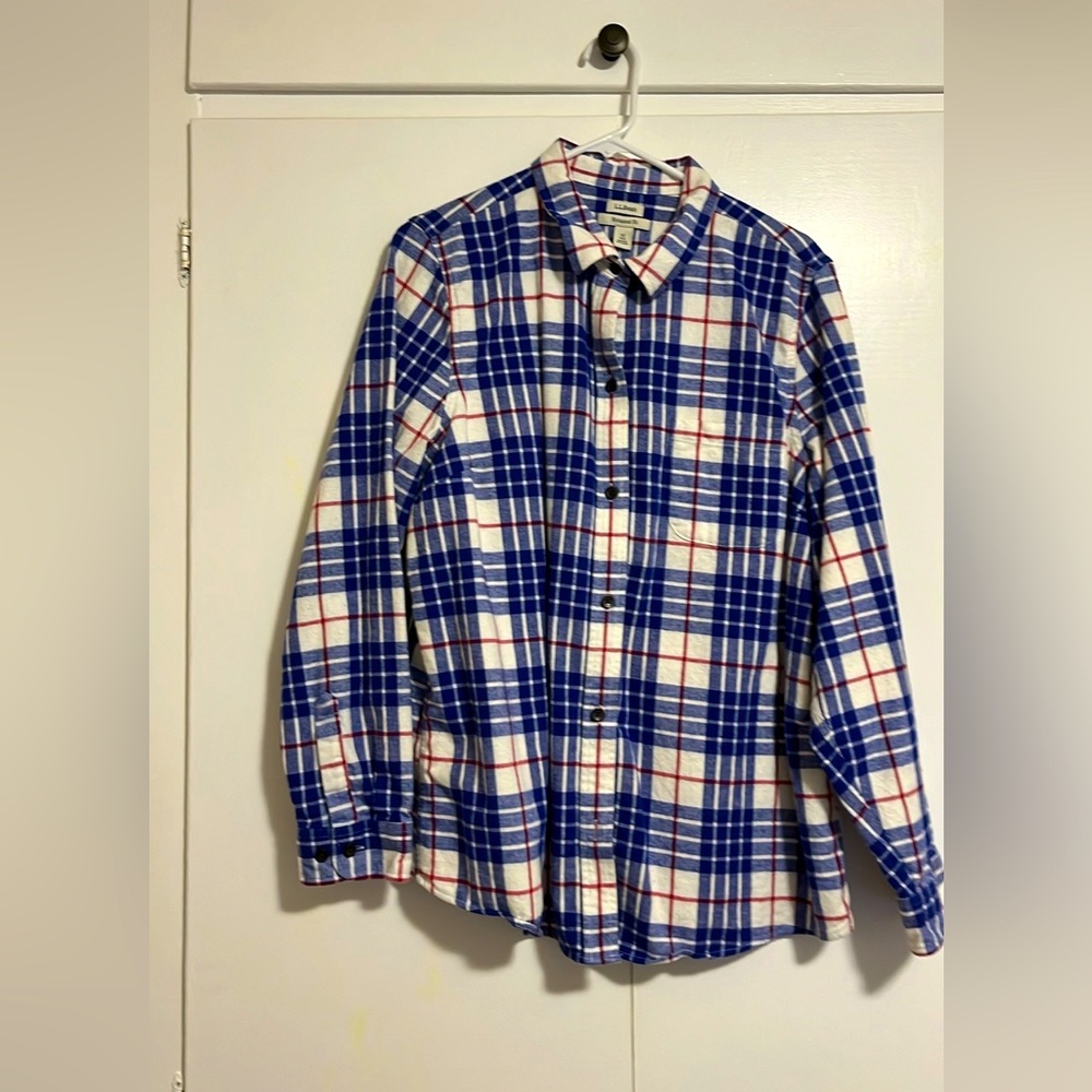 Womens LL Bean scotch plaid flannel shirt relaxed fit size 1x.